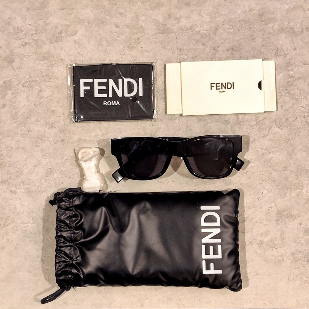 NEW FENDI O'LOCK FF CRYSTAL LOGO BLACK UNISEX SUNGLASSES FULL INCLUSION - Picture 11 of 15